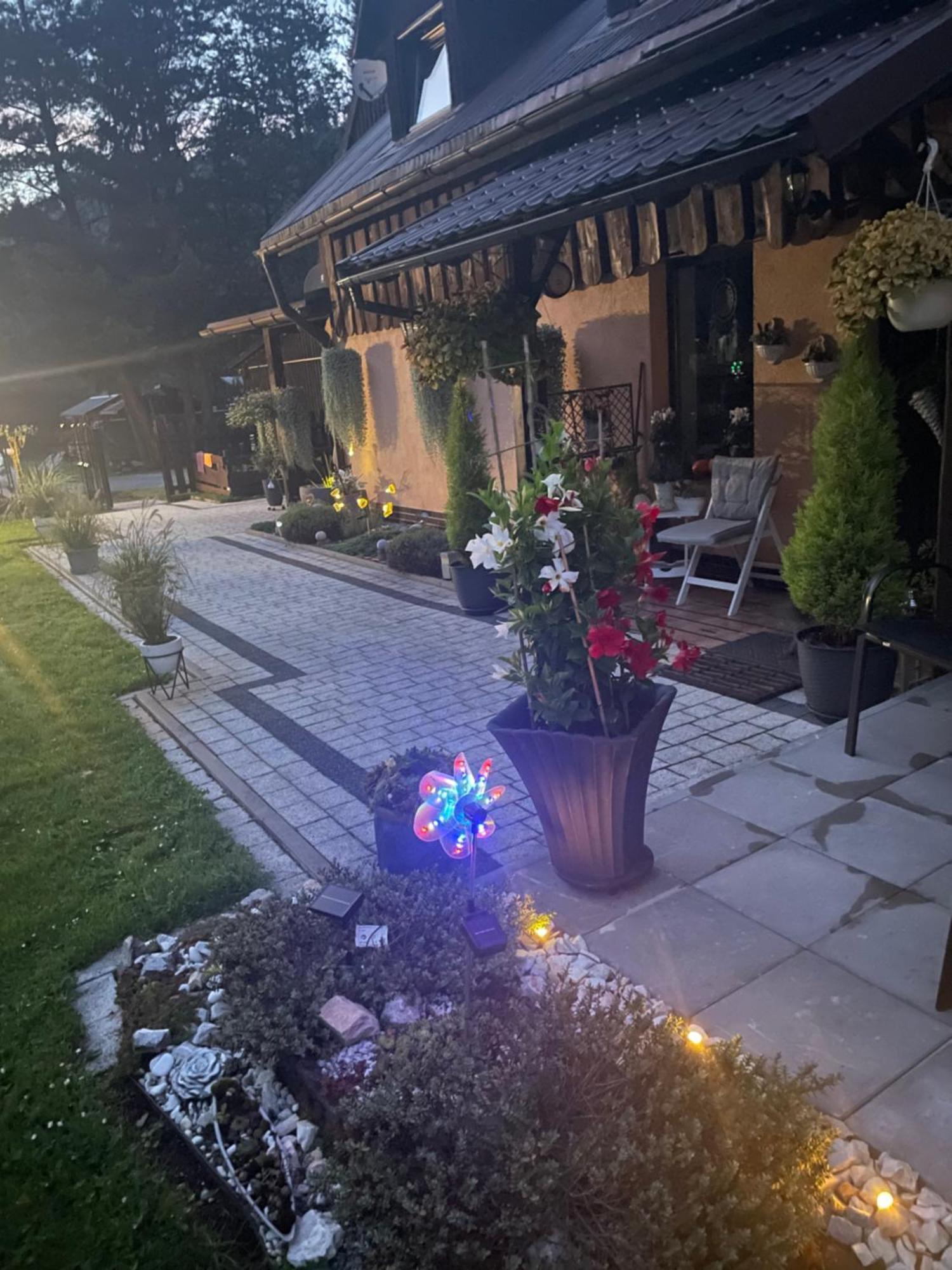 Bed and Breakfast Ranczo Frodyma Строне-Шльонське Екстер'єр фото